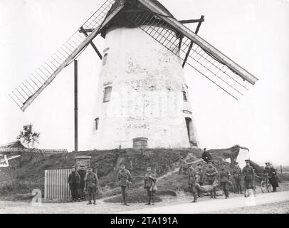 WW1 World War I - The Royal Army Medical Corps beside a windmill used by the Red Cross Stock Photo