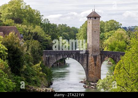 The 13th century fortified Old Bridge, classified as a historic monument. Orthez, Pyrenees-Atlantiques, France Stock Photo