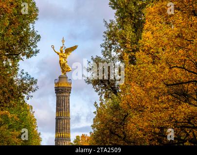 Autumn - Großer Tiergarten, Berlin, Germany - DSC09471 Stock Photo - Alamy