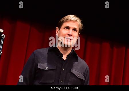 Daniel Kehlmann, Lichtspiel, Lesung, Buchpräsentation, 2023, Salzburg, Manfred Siebinger *** Daniel Kehlmann, light show, reading, book presentation, 2023, Salzburg, Manfred Siebinger Credit: Imago/Alamy Live News Stock Photo