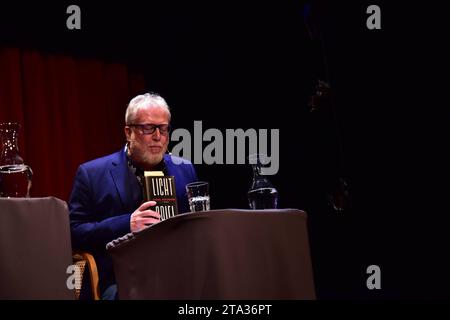 Daniel Kehlmann, Lichtspiel, Lesung, Buchpräsentation, 2023, Salzburg, Manfred Siebinger *** Daniel Kehlmann, light show, reading, book presentation, 2023, Salzburg, Manfred Siebinger Credit: Imago/Alamy Live News Stock Photo