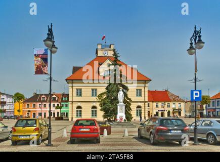 Ratusz (Town Hall) at plac Kościuszki in Łęczyca, Łódzkie, Poland Stock Photo