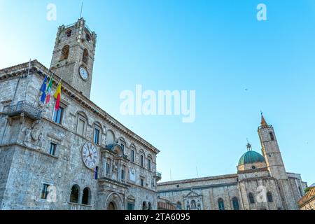 Ascoli Piceno, city in Marche, Italy, piazza del popolo, and church of San Francesco and Palace of the People's Captains buit in 13th century Stock Photo