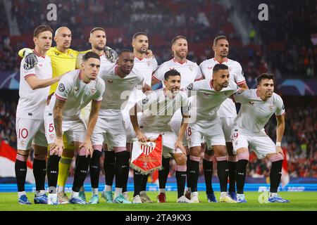 Seville, Spain. 29th Nov, 2023. The starting-11 of Sevilla FC for the UEFA Champions League match between Sevilla FC and PSV Eindhoven at Estadio Ramon Sanchez Pizjuan in Seville. (Photo Credit: Gonzales Photo/Alamy Live News Stock Photo