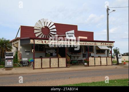Local coffee shop, cafe and petrol station in Windorah, Outback Queensland, Australia Stock Photo