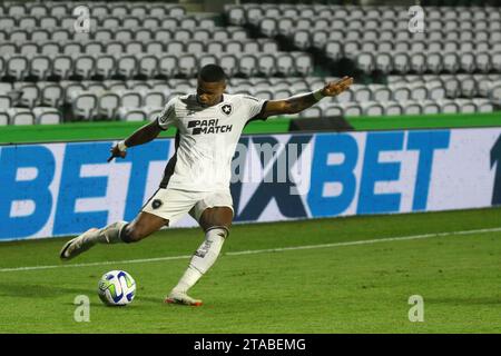 Curitiba, Parana, Brasil. 29th Nov, 2023. CURITIBA (PR), 11/29/2023- BRAZILIAN CHAMPIONSHIP 2023/CORITIBA/BOTAFOGO - Match between Coritiba against Botafogo RJ, valid for the 36th Round of the 2023 Brazilian Championship, this Wednesday, November 29, at the Couto Pereira Stadium with closed doors due to the STJD's punishment for the fight between fans in the Coritiba x Cruzeiro match in the 34th round. (Credit Image: © Edson Teodoro De Souza/TheNEWS2 via ZUMA Press Wire) EDITORIAL USAGE ONLY! Not for Commercial USAGE! Stock Photo