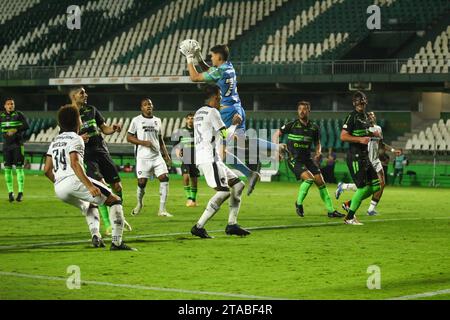 Curitiba, Parana, Brasil. 29th Nov, 2023. CURITIBA (PR), 11/29/2023- BRAZILIAN CHAMPIONSHIP 2023/CORITIBA/BOTAFOGO - Match between Coritiba against Botafogo RJ, valid for the 36th Round of the 2023 Brazilian Championship, this Wednesday, November 29, at the Couto Pereira Stadium with closed doors due to the STJD's punishment for the fight between fans in the Coritiba x Cruzeiro match in the 34th round. (Credit Image: © Edson Teodoro De Souza/TheNEWS2 via ZUMA Press Wire) EDITORIAL USAGE ONLY! Not for Commercial USAGE! Stock Photo