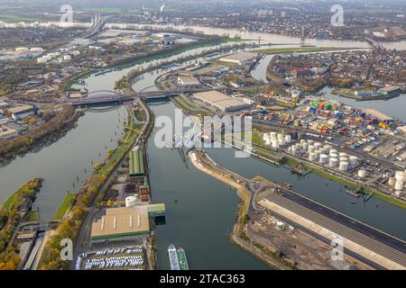 Luftbild, Baustelle im Duisburger Hafen für Brückenneubau mit Verbindung der Kohleninsel und der Ölinsel mit Wasserkränen und neuem Brückenteil, Karl-Lehr-Brücke über den Fluss Ruhr zwischen Kaßlerfeld und Ruhrort, Ruhrort, Duisburg, Ruhrgebiet, Nordrhein-Westfalen, Deutschland ACHTUNGxMINDESTHONORARx60xEURO *** Aerial view, construction site in the port of Duisburg for new bridge construction with connection of the coal island and the oil island with water cranes and new bridge section, Karl Lehr bridge over the Ruhr river between Kaßlerfeld and Ruhrort, Ruhrort, Duisburg, Ruhr area, North Rh Stock Photo