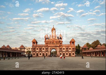 01 07 2009 The main gate of the  BAPS Swaminarayan Temple is known as Akshar Dwar.Swaminarayan.Temple Gondal Saurashtra Gujarat India.Asia. Stock Photo