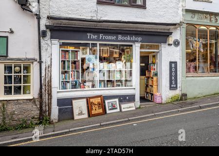 The Frome Bookshop window in King Street, Frome, Somerset, UK on 30 November 2023 Stock Photo