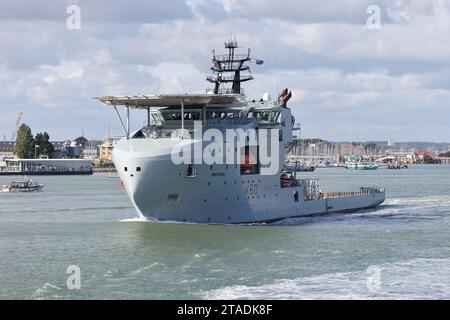 The Royal Fleet Auxiliary’s latest ship RFA PROTEUS leaving harbour after a 24 hour visit to the Naval Base Stock Photo