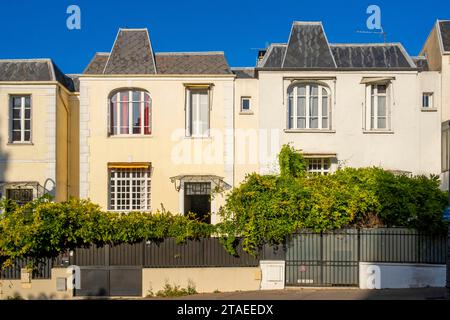 France, Paris, Butte aux Cailles district, houses rue Dieulafoy Stock Photo