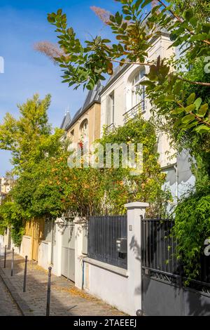 France, Paris, Butte aux Cailles district, houses rue Dieulafoy Stock Photo