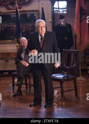 Boston, Massachusetts, USA  December 19 ,2007 Former Secretary of State and former National Security Advisor Dr. Henry A. Kissinger and Nobel Peace Prize recipient  with former Senator John McCain (R-AZ) at the Ancient and Honorable Artillery Company Armory Faneuil Hall in Boston on December 19, 2007.  Kissinger passed on November 29, 2023 at age 11 at his Connecticut home.  (Rick Friedman ) Stock Photo