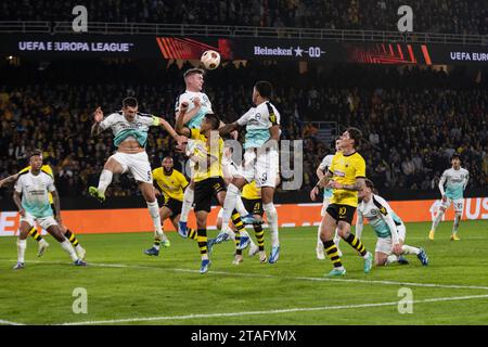 Athens. 30th Nov, 2023. Players of both sides vie for the ball during UEFA Europa League group B match between AEK Athens and Brighton in Athens, Greece on Nov. 30, 2023. Credit: Lefteris Partsalis/Xinhua/Alamy Live News Stock Photo