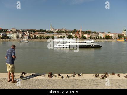 Budapest, Hungary - August 29, 2017: Shoes on the Danube Bank Memorial to Jewish people who were killed by fascists during WW2 in Budapest. Stock Photo