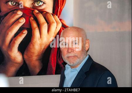 Turin (Italy) 03/31/2016 Steve McCurry at the presentation of the exhibition 'The world of Steve McCurry' at the Reggia di Venaria Stock Photo