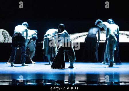 Cloud Gate Dance Theatre of Taiwan in performance of 'Lunar Halo' at Sadler's Wells, choreographed by Cheng Tsung-lung in collaboration with Sigur Rós, on 29 November 2023 © Chantal Guevara, all rights reserved Stock Photo