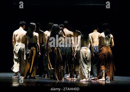 Cloud Gate Dance Theatre of Taiwan in performance of 'Lunar Halo' at Sadler's Wells, choreographed by Cheng Tsung-lung in collaboration with Sigur Rós, on 29 November 2023 © Chantal Guevara, all rights reserved Stock Photo