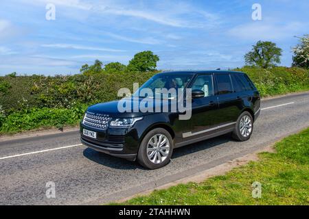 Land Rover - Range Rover Vogue TDV6 AU 8 speed automatic, supercharged petrol V8 Diesel SUV Stock Photo