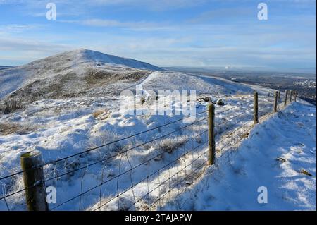 Edinburgh, Scotland, UK. 1st Dec 2023. Snow arrives in the Pentland Regional Park. A view towards Allermuir. Credit: Craig Brown/Alamy Live News Stock Photo