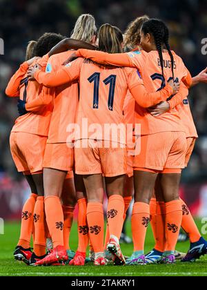 LONDON - Lineth Beerensteyn of Holland celebrates the 0-2 during the UEFA Nations League women's match between England and the Netherlands at Wembley on December 1, 2023 in London, United Kingdom. ANP GERRIT VAN COLOGNE Stock Photo