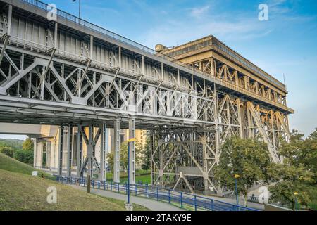 Altes Schiffshebewerk Niederfinow, Brandenburg, Deutschland *** Old Niederfinow boat lift, Brandenburg, Germany Credit: Imago/Alamy Live News Stock Photo