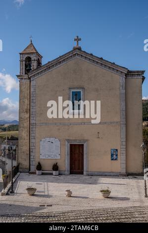 Vastogirardi, Isernia, Molise. Church of Maria Santissima delle Grazie. Interior and exterior views Stock Photo
