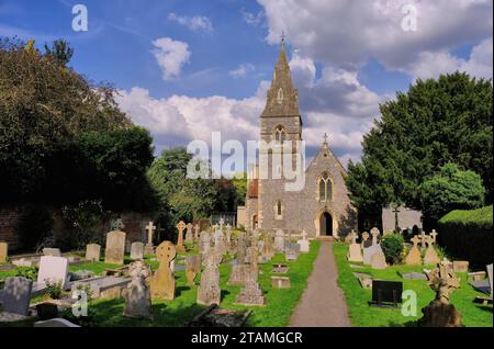 St Peter Catholic Church and graveyard in Marlow, Buckinghamshire, England, UK Stock Photo