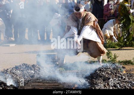 Kagawa, Japan - November 23th 2023: Sacred bonfires during Japanese, called Gomataki. Religious bonfire in the Zentuji-Park, Kagawa. Stock Photo