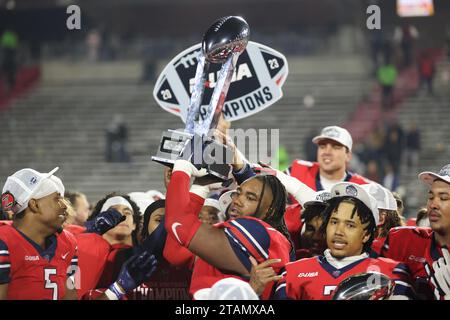 Lynchburg, Virginia, USA. 1st Dec, 2023. Liberty Flames Quarterback ...