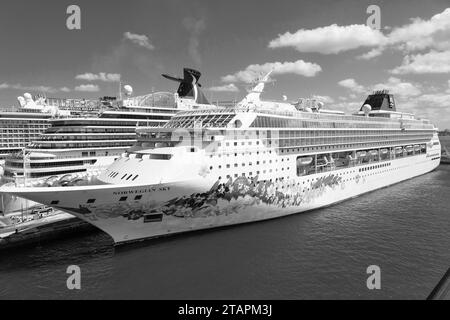 Nassau, Bahamas - Februay 18, 2016: terrific cruise ship for voyage vacation Stock Photo