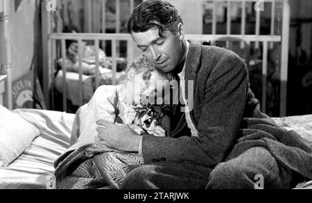 IT'S A WONDERFUL LIFE 1946 RKO Radio Pictures film with  James Stewart and Karolyn Grimes Stock Photo