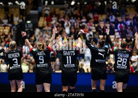 Herning, Denmark. 02nd Dec, 2023. Handball, Women: World Championship, Iran - Germany, preliminary round, Group F, match day 2. The players of the German national handball team celebrate after the victory. Credit: Dpa/dpa/Alamy Live News Stock Photo