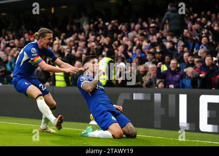 Chelsea's Enzo Fernandez (right) celebrates scoring their side's first goal of the game during the Premier League match at Stamford Bridge, London. Picture date: Sunday December 3, 2023. Stock Photo