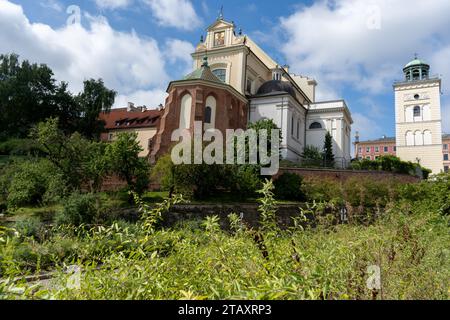 Polish Church of St. Anne. Old architecture landmark. Street outdoor. Poland, Warsaw - July 30, 2023. Stock Photo