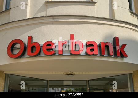 Oberbank, Kirchplatz, Jena, Thüringen, Deutschland *** Oberbank, Kirchplatz, Jena, Thuringia, Germany Credit: Imago/Alamy Live News Stock Photo