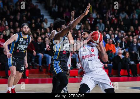 Varese, Italy. 03rd Dec, 2023. James Young #1 of Pallacanestro Varese OpenJobMetis (R) seen in action with Paul Eboua #00 of Vanoli Basket Cremona (L) during LBA Lega Basket A 2023/24 Regular Season game between Pallacanestro Varese OpenJobMetis and Vanoli Basket Cremona at Itelyum Arena. FINAL SCORE Varese 68 | 75 Cremona Credit: SOPA Images Limited/Alamy Live News Stock Photo
