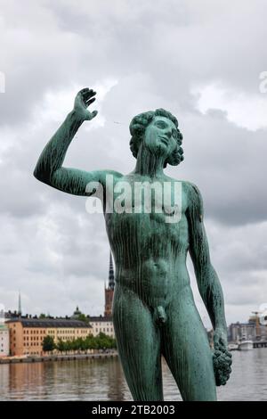 Stockholm, Sweden - July 25, 2023: Song statue sculpture in the gardens of the City Hall, Stadshuset of Stockholm. By Carl Eldh Stock Photo