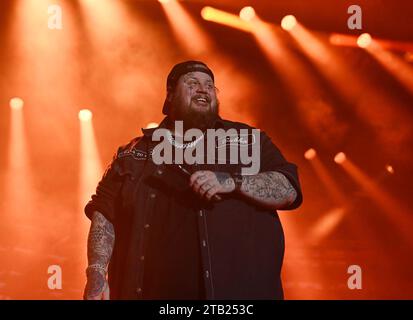 Fort Lauderdale, FL, USA. 03rd Dec, 2023. Jelly Roll performs during day 2 of Audacy's Riptide Music Festival 2023 at Fort Lauderdale Beach Park on December 03, 2023 in Fort Lauderdale, Florida. Credit: Mpi04/Media Punch/Alamy Live News Stock Photo