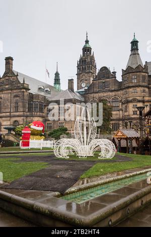 Town Hall building and Peace Gardens, Sheffield, Yorkshire, UK Stock Photo