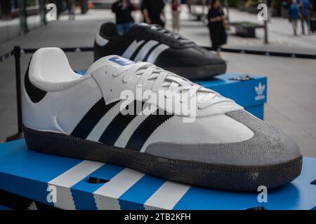 adidas gazelle silver green womens White adidas Samba OG