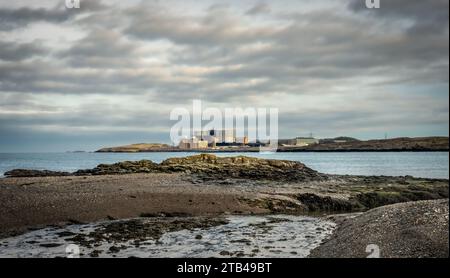 Wylfa Nuclear Power Station, Anglesey as seen from Cemlyn Stock Photo