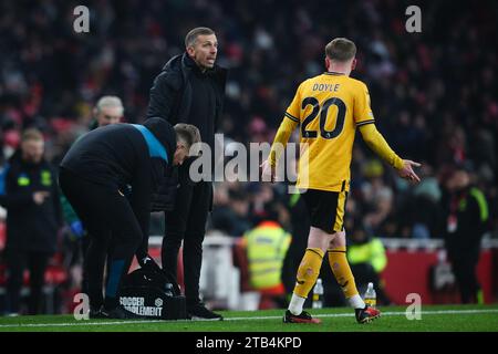 Wolverhampton Wanderers' head coach Gary O'Neil celebrates their ...
