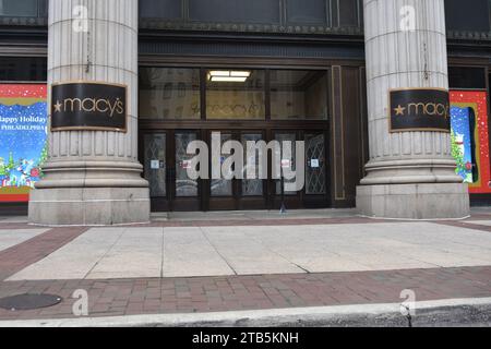 Philadelphia, United States. 04th Dec, 2023. Blood spots are seen outside of Macy's. Man allegedly shoplifts and stabs two security guards At Macy's In Philadelphia. Philadelphia police say a man that attempted to steal merchandise at Macy's Monday morning returned to the store and stabbed two security guards, killing one and injuring the other. Credit: SOPA Images Limited/Alamy Live News Stock Photo