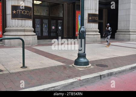 Philadelphia, United States. 04th Dec, 2023. Blood spots are seen outside of Macy's. Man allegedly shoplifts and stabs two security guards At Macy's In Philadelphia. Philadelphia police say a man that attempted to steal merchandise at Macy's Monday morning returned to the store and stabbed two security guards, killing one and injuring the other. Credit: SOPA Images Limited/Alamy Live News Stock Photo