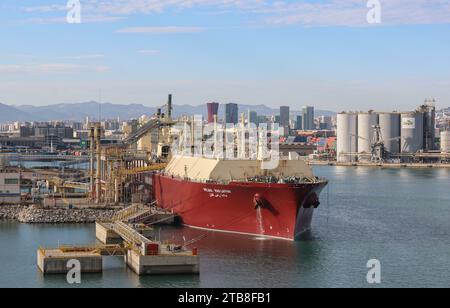 LNG tanker carrier 'Milaha Ras Laffan' (former Maersk Ras Laffan), PRONAV LNG (liquefied natural gas transport), Barcelona Enagas LNG export terminal Stock Photo