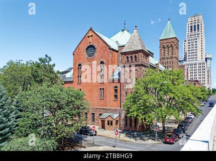 Adolph Fleischman and Isaac Perry designed synagogue Temple Beth Emeth ...