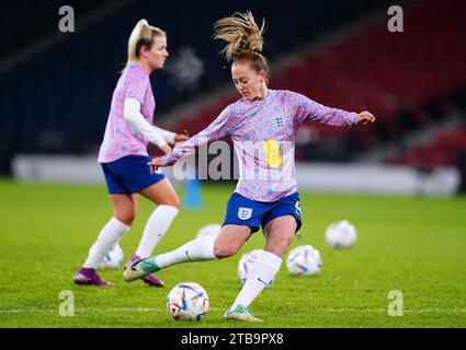 England's Keira Walsh warms up ahead of the UEFA Women's Nations League Group A1 match at Hampden Park, Glasgow. Picture date: Tuesday December 5, 2023. Stock Photo