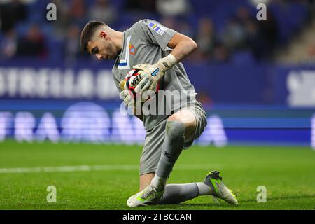 Barcelona, Spain. 05th Dec, 2023. Joan Garcia of RCD Espanyol with the ball during the Spanish Copa del Rey match between RCD Espanyol and Real Valladolid at Stage Front Stadium in Barcelona on December 05, 2023. Credit: DAX Images/Alamy Live News Stock Photo